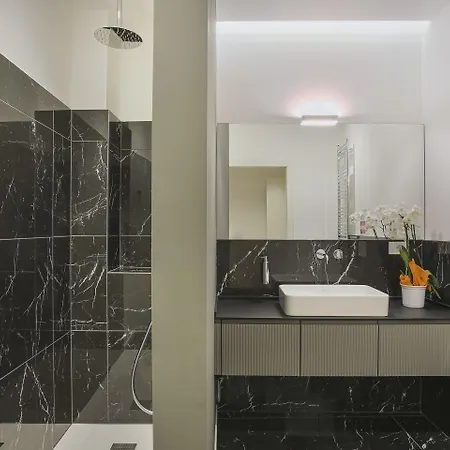 Apartman Luxury Suite-hosted By Sweetstay *
