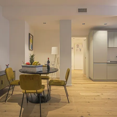 Luxury Suite-hosted By Sweetstay Апартаменты Милан