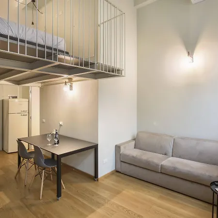 Modern Loft In Porta Venezia Milano