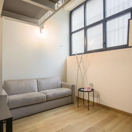 Apartment Modern Loft In Porta Venezia Milan