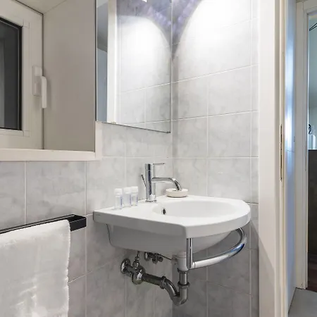 Appartement Easyhomes Duomo View Milaan