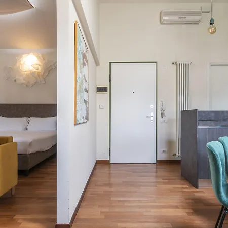 Easyhomes Duomo View