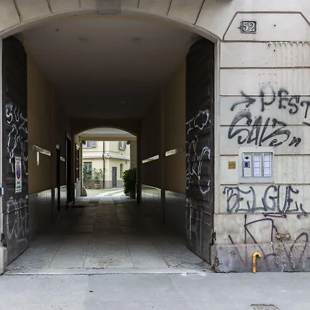 Daire Just Sant'agostino Milano