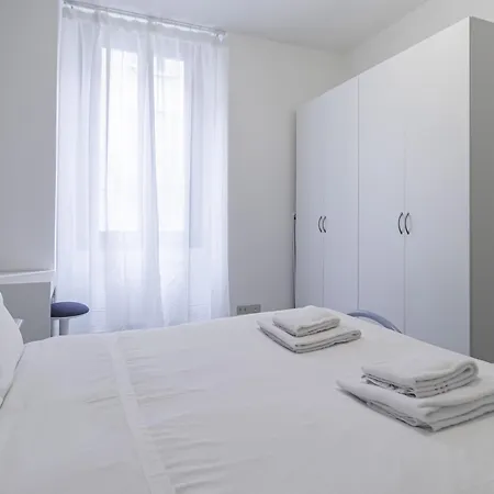 Italianway Easy - Cesare Da Sesto 20 B Daire