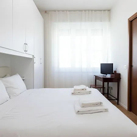 Italianway Easy - Favretto 13 * ミラノ