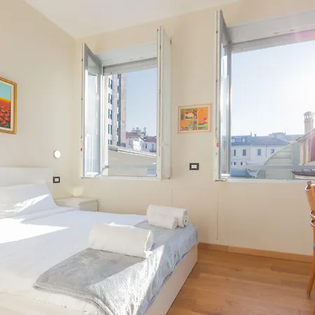 Retreats Cadorna Duomo * Milão