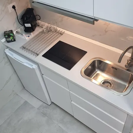 Casa Storica Piazza 5 Giornate בית הארחה