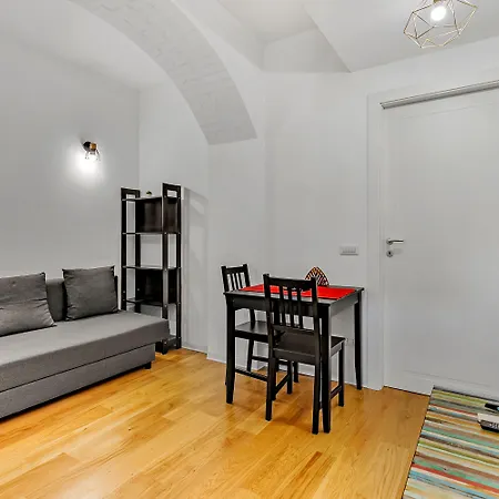 Daire Alessia's Flat - San Luigi Milano