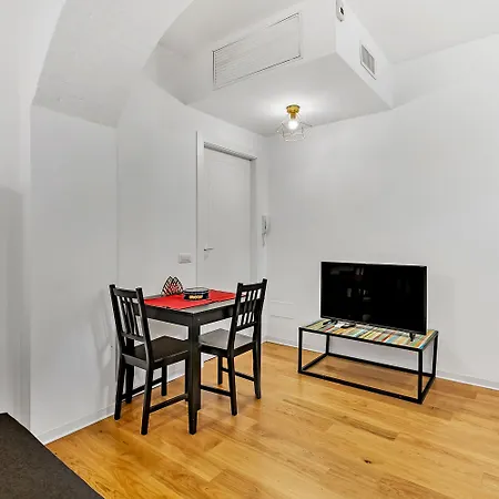 Daire Alessia's Flat - San Luigi *