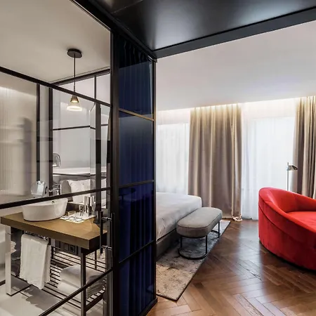 Radisson Collection Hotel, Santa Sofia 5*