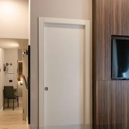 Hotel Ah - Duomo Essence 3*