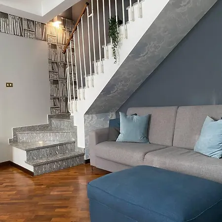 펜션 Design With Parking Navigli Sleeps5 *