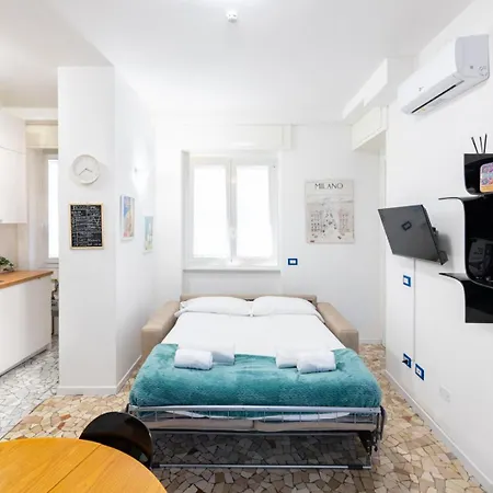 Apartment Metro M3 - 10 Min Duomo - Cozy W Balcony And Ac *