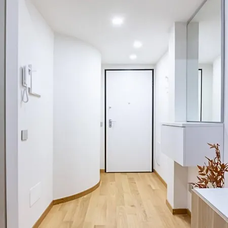 Casati Station Metro M1, M2, M3 Apartman *