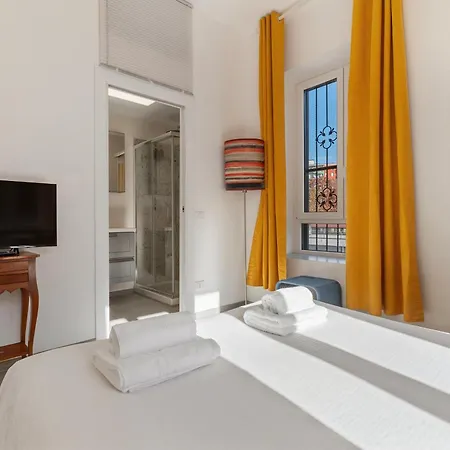 Baroni B - Free Private Parking And A-c *