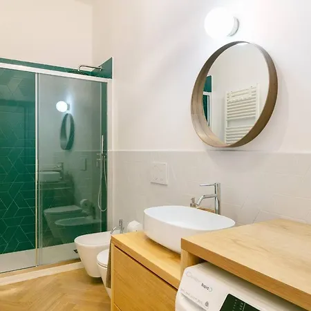 Charming Courtyard House In The Heart Of Appartamento *