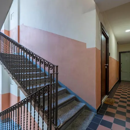 St Laurent - Citta Studi Apartment *