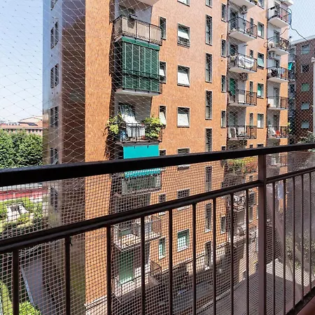 Appartement Guesthost - Bright Near Mm1 Turro