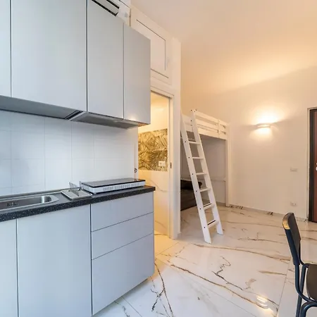 St Laurent - Citta Studi *