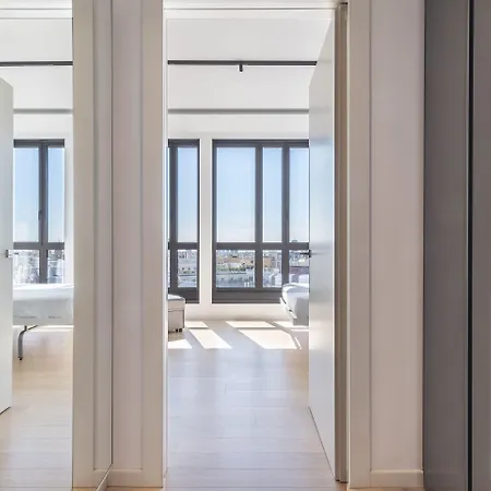 Easyhomes-central Tower Milán