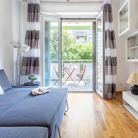 Joivy Adorable Flat With Balcony Appartamento Milano