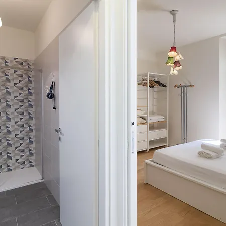 Joivy Cosy 1-bed Near