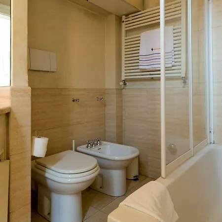 Joivy Lovely Flat For 5 Close To Sforzesco Castle Mailand