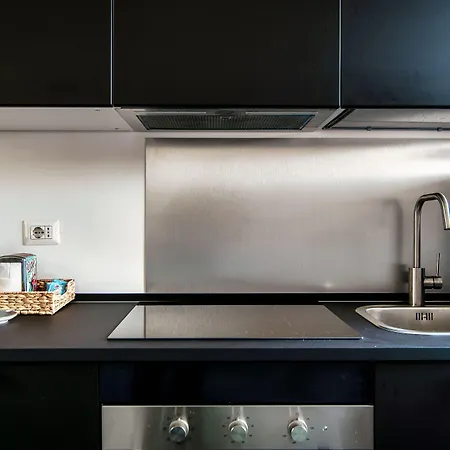 Apartmán Joivy Stylish Flat, 5-minute Metro Trip To Centre Milán