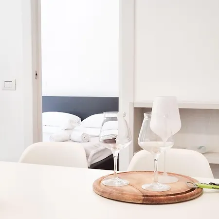 Joivy Superb Flat, 2 Balconies & Skyscrapers View Appartement Milaan