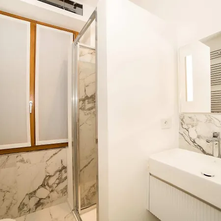 Apartman Luxury Suite-hosted By Sweetstay Milánó