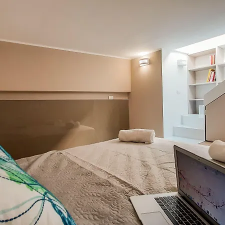 Joivy Sophisticated 2 Bedroom Loft For 4 Appartamento Milano