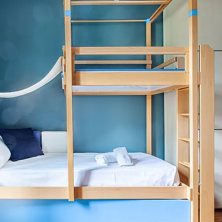 Joivy Elegant Flat With Balcony * Milão