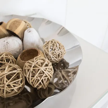 Italianway - Vincenzo Monti 29 * Milánó