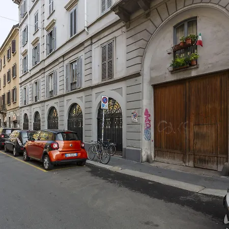 Pit Stop - Navigli * Μιλάνο