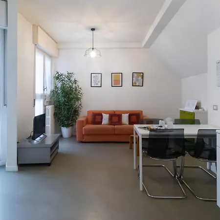 Italianway Easy - Plinio 64 Apartamento