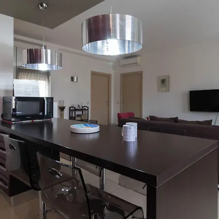 Italianway - Dall'ongaro 24 * Milano