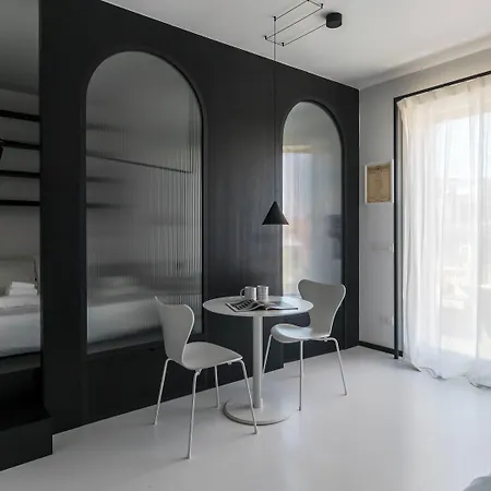 Italianway Easy - Poma 61 B Apartamento *