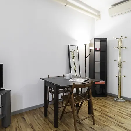 Italianway Comfort - Della Palla 5 Апартаменты *