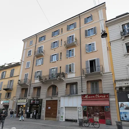 Alessia's Flat- Sarpi 5 Appartement *