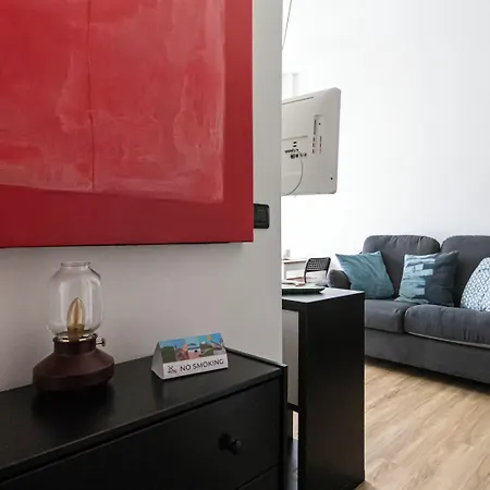 Italianway Easy - Tofane 33 * Mediolan