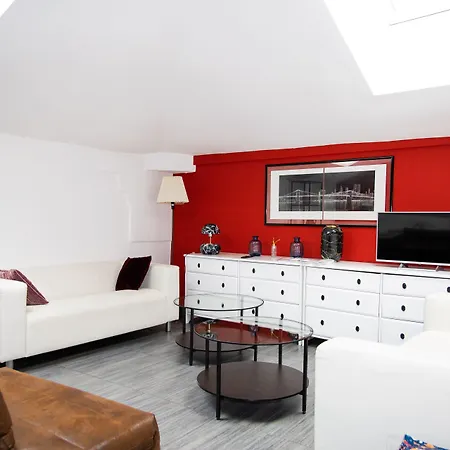 Apartment Hosting Dreams Attics - Duomo