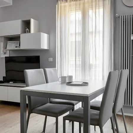 Apartman Italianway Comfort - Tortona 14 A *