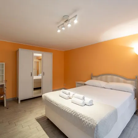 Exclusive Italian Garden In 밀라노