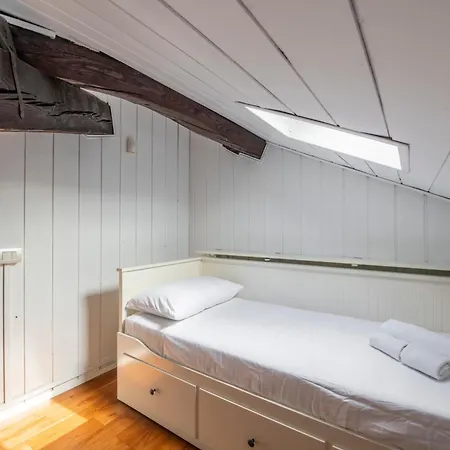 Exclusive Italian Garden In Villa *