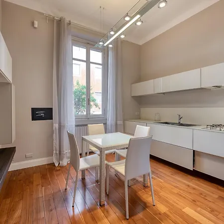 Villa Exclusive Italian Garden In Milaan