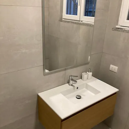 Lejlighed The Lux Bocconi-navigli