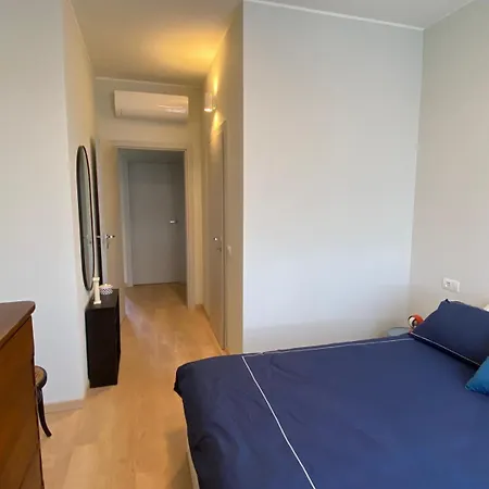 Two-room On A Quiet Street 15 Minutes From The Duomo Lejlighed *