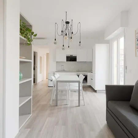 Brera Navigli * ميلان