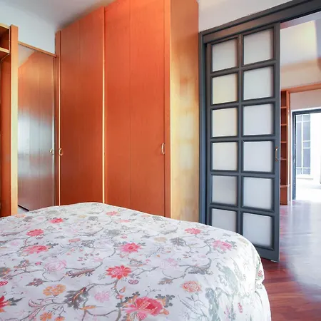 Exclusive Apartment In Heart Of Milan * Μιλάνο