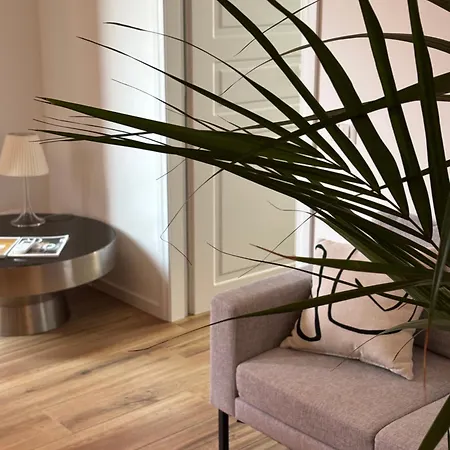 Modern One-bedroom With Terrace - Naviglio Martesana